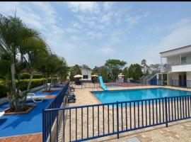 Hotel Centro vacacional El Cielo，位于里韦拉的酒店