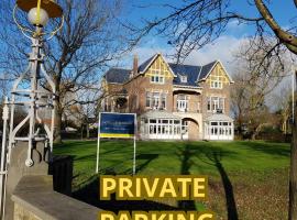 Rijksmonument Hotel de Sprenck - including free private parking，位于米德尔堡的酒店