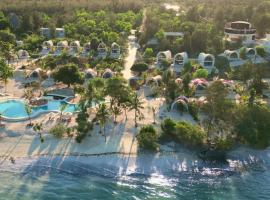 Zanziblue Waves Beach Resort，位于吉汶瓦的酒店