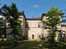 Villa Palazzo Ducale，位于Mercatello sul Metauro的酒店