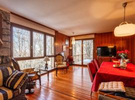 Villa Panoramica Indipendente，位于塞斯托拉的带停车场的酒店