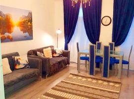 Family Apartments 3 room's Neunkirchen，位于诺因基兴的酒店