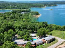 Driftwood Resort Bull Shoals，位于Bull Shoals的酒店
