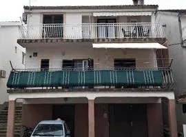 Apartments with parking space Zaton, Krka - 24050