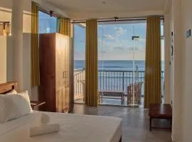 KINGS BAY Beach Resort - Galle