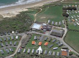 Coastal Lodge Retreat Child & Pet Friendly，位于本布里奇的酒店