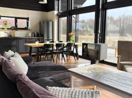 Black House Spithami，位于Spithami的酒店