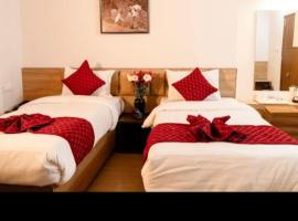 Divine Homestay，位于西里古里的酒店