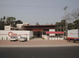 D9 Restaurant and Hotel，位于Khetri的酒店