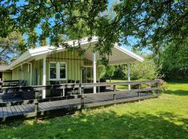 Unobstructed Summer House In Lovely Langeland，位于Tranekær的酒店