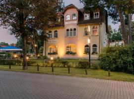 Hotel & Restaurant Raueneck，位于巴特萨罗皮斯库夫的酒店