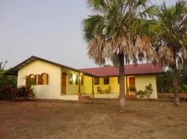 Casa Amarilla
