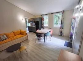 Joli Cottage Familly 2 chambres au Village Vacances été