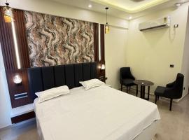 Snooze and Stay Omaxe Hazratganj，位于勒克瑙的酒店