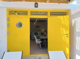 Boathouse Kimolos Rema，位于基莫洛斯岛的酒店