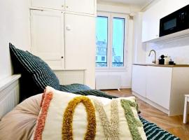 Studio Cœur de Deauville à 10 minutes à pied de la plage，位于多维尔的酒店