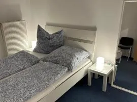Sonnenlage - Ferienwohnung nahe Pforzheim-Karlsruhe - 7 Minuten zur A8