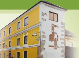 Pension "Zum Goldenen Kreuz"，位于Eferding的酒店