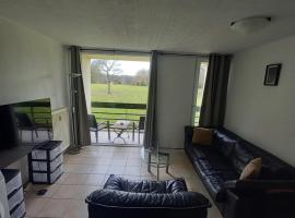 Ap78 Nature Ardennes Economy class apartment，位于La Calamine的酒店