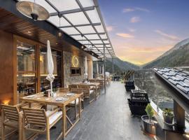 Echor Noah Villa Tirthan Valley，位于Gushaini的酒店