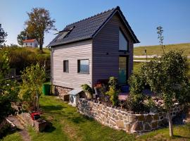 Tiny House in der Rh&ouml;n - ruhig & naturnah，位于N&uuml;sttal的小屋