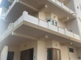 KRAAL KOCHI - Hostel &PG