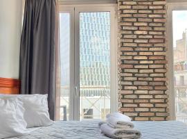 Piraeus Acropole Hotel，位于比雷埃夫斯的酒店