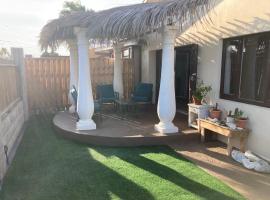 Spacious house walking distance from the ocean，位于Savaneta的酒店