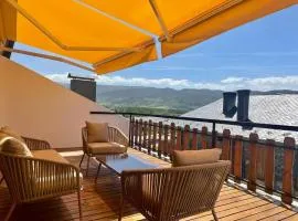 Magnifico ático con vistas, parking y piscina