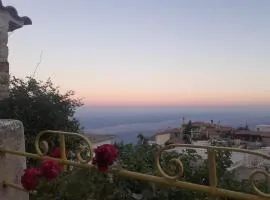 Climb and dive South !