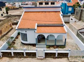 Djon’s place，位于Baia das Gatas的酒店