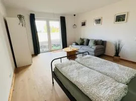 Moderne Neubauwohnung in idyllischer Lage