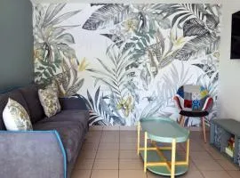 Maison Super Calme et Confortable - Idéalement Située - Clim - Vue Montagnes - Piscine Partagée - Parking Gratuit - Lou Tranquillou