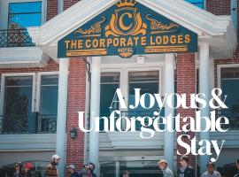 The Corporate Lodges Hotel by Khan Familia Travels，位于斯瓦特的酒店