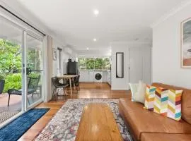 Byron Bay Accom - Kookaburra Beachside Apartment - 176 Alcorn St