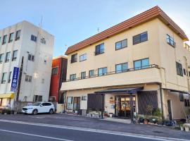 ビジネス旅館吉川，位于Ishioka的酒店