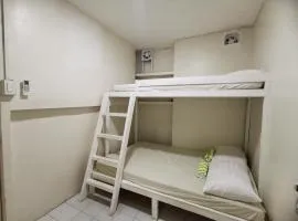 Resort's Side Hostel near Shangrila