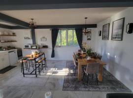 Visconti Guest House，位于Cottage的酒店