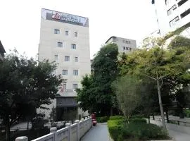 Jinjiang Inn Guangzhou Liwan Caihongqiao Metro Station