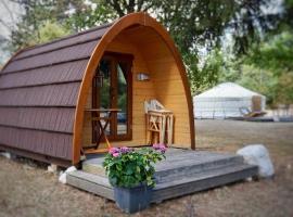 Cabane en bois POD 1，位于Champfromier的酒店