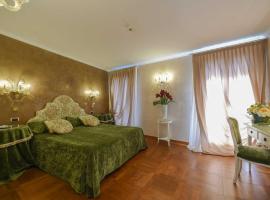 Casa Savoia & Casa Jolanda，位于威尼斯的酒店