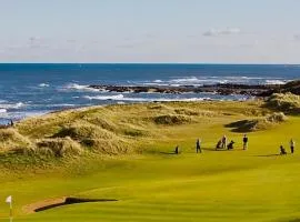 Beach Cottage in a Tranquil Location