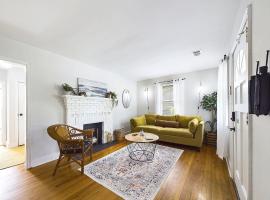 Peachy Corner Cottage