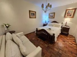 Fashion and Travel CENTRO