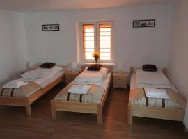 波科耶歌塞尼波德农家乐