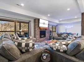 Multiple Arcades-Private Hot Tub-Cmty Indoor Pool-Free Daily Tickets-Water View-Cmty Dog Park