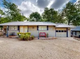 Hill Country Retreat - 1BR Cabin w Nature Views