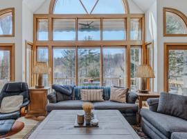 Walk to Club Game Room - Whitman Brook Overlook，位于Quechee的酒店