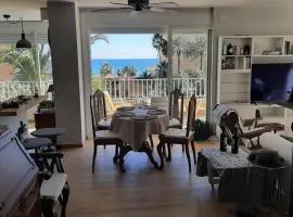 Departamento de categoría en Playa San Juan, con vistas al mar y a metros de la playa