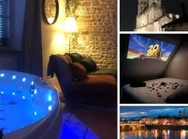 détente centre historique de MÂCON avec spa et ciné
